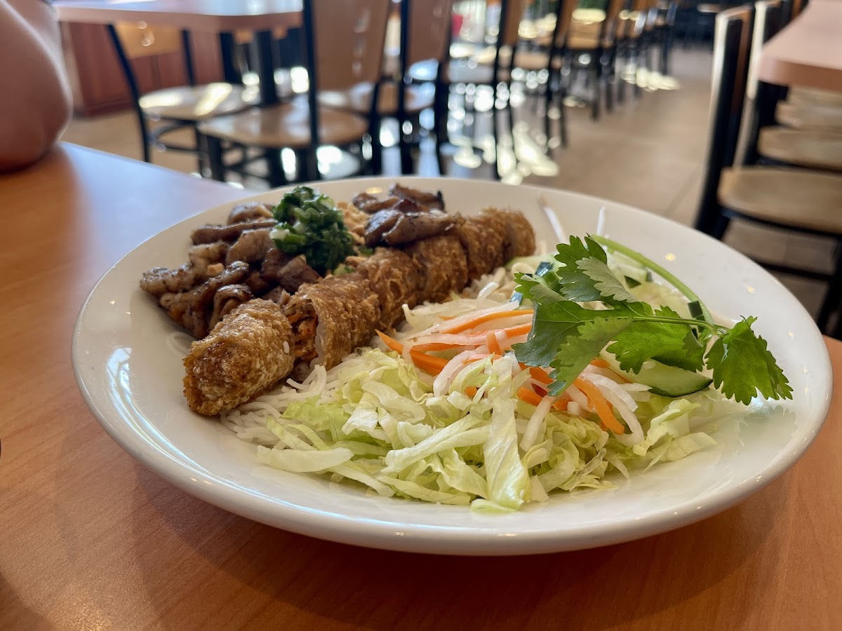 Cafe Trang Bistro Midvale Photos 2